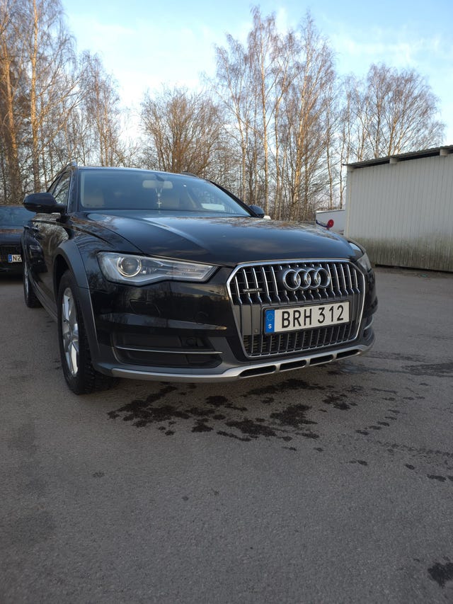 Audi A6 allroad 2015