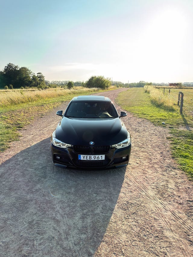 BMW 318d 2016