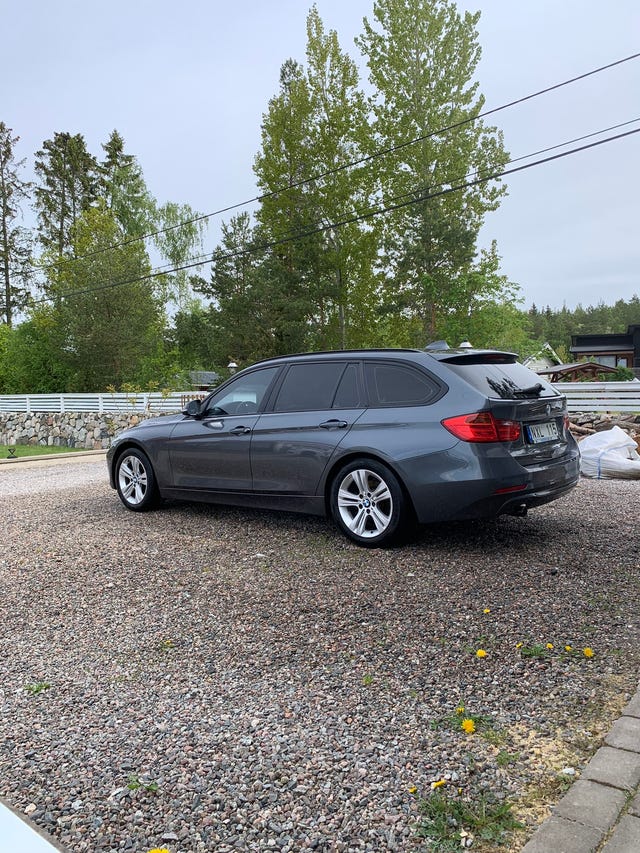 BMW 320d 2014 – bild 2