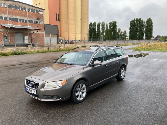 Volvo V70 2010