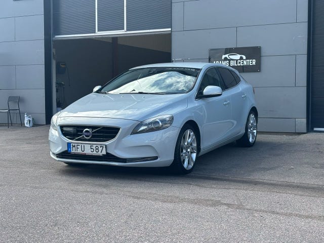 Volvo V40 2013