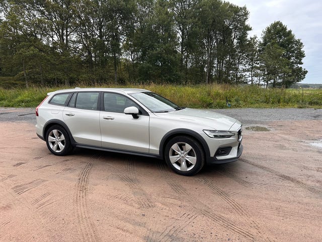 Volvo V60 Cross Country 2019