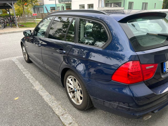BMW 318d 2011 – bild 3