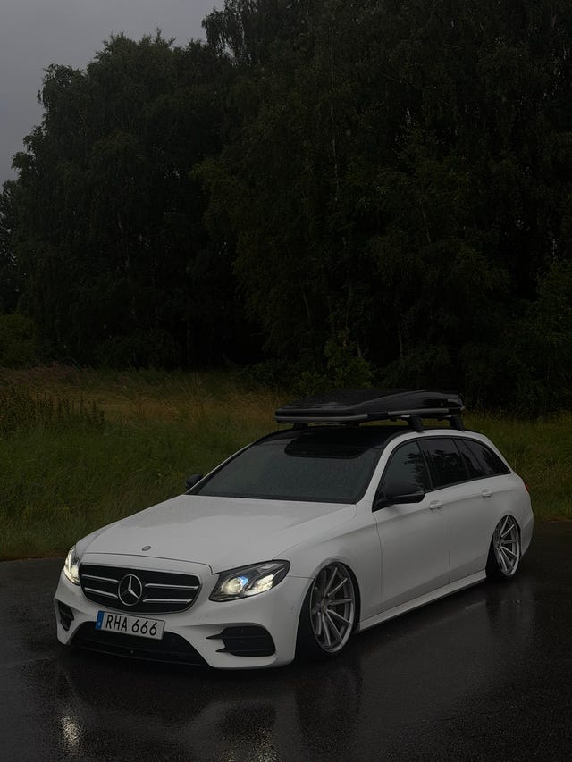 Mercedes-Benz E220 2017 – bild 4