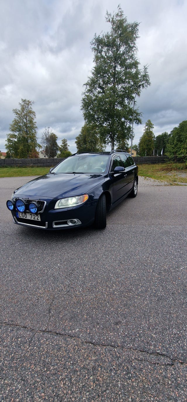 Volvo V70 2012