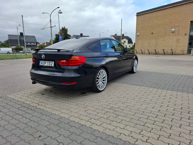 BMW 320d 2014 – bild 2