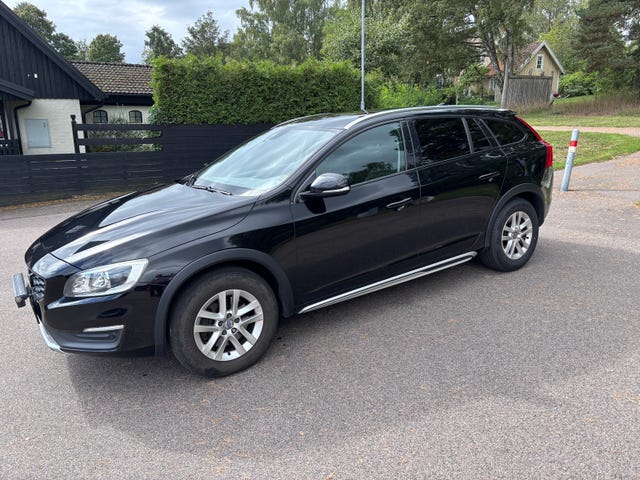 Volvo V60 Cross Country 2016