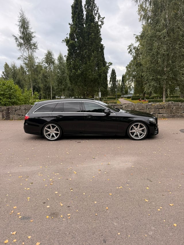 Mercedes-Benz E220 2018 – bild 3