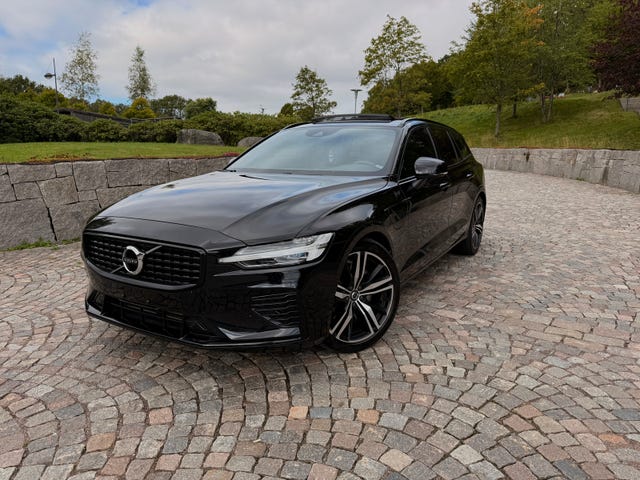 Volvo V60 2022