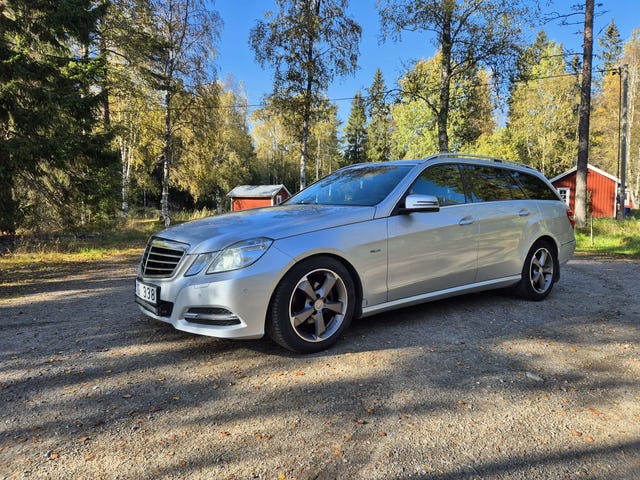 Mercedes-Benz E220 2011