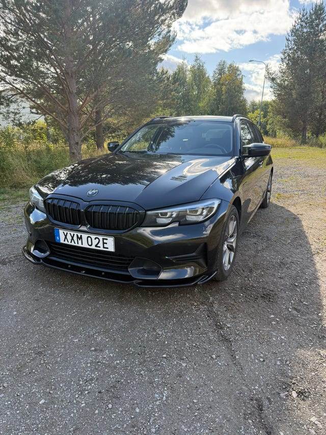 BMW 330e 2022