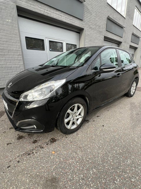 Peugeot 208 2015