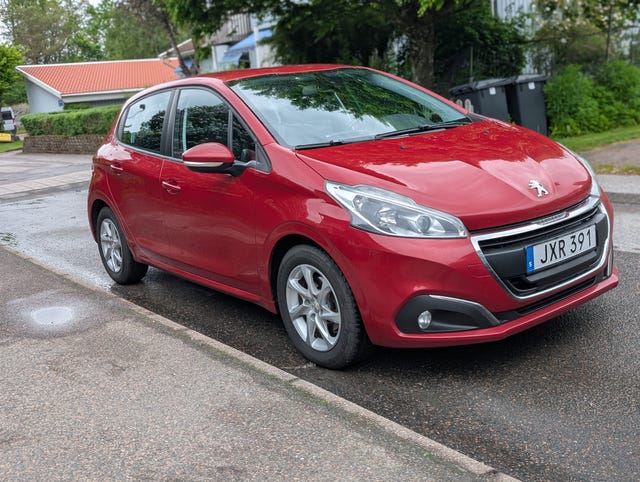Peugeot 208 2015
