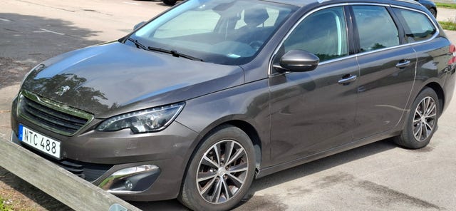 Peugeot 308 SW 2015
