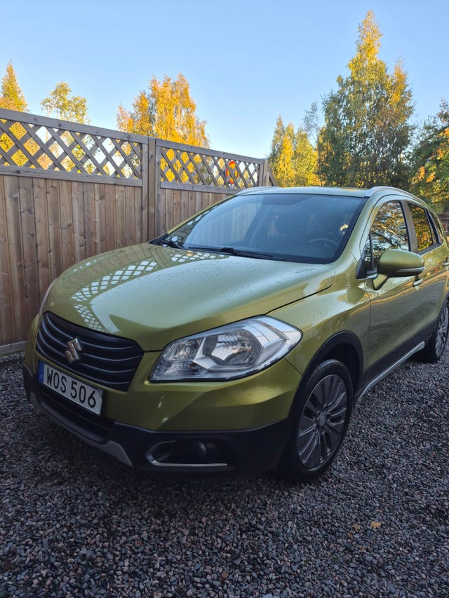 Suzuki SX4 S-Cross 2014