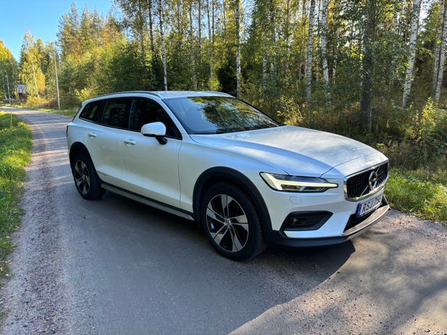 Volvo V60 Cross Country 2019