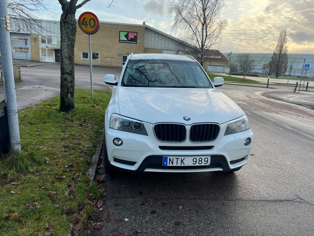 BMW X3 2011