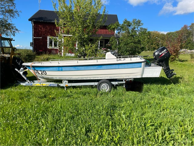 Väddö 540 m. Suzuki 60HK 4-takt & BT1000 trailer (80 km/h)
