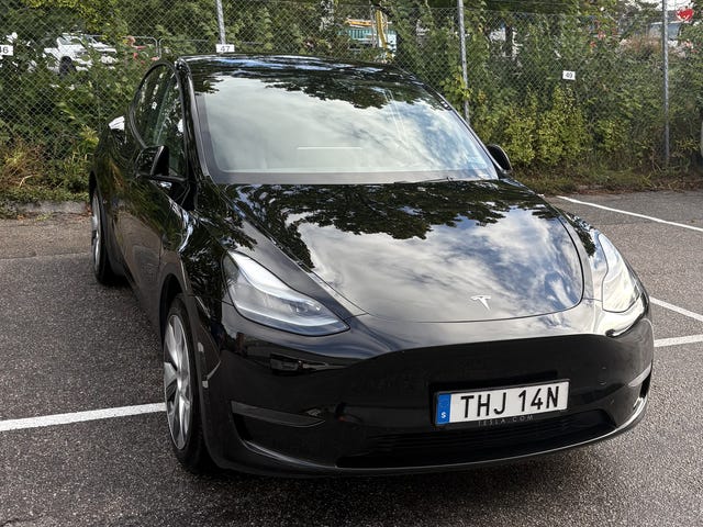 Tesla Model Y 2023