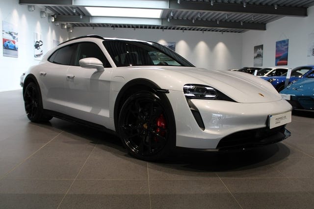 Porsche Taycan Cross Turismo 2023