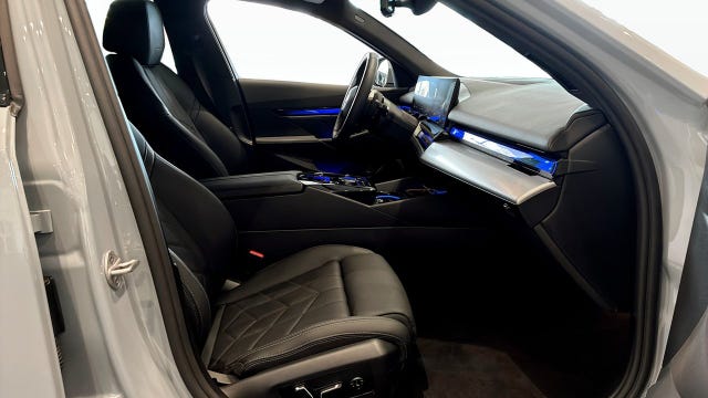 BMW 530e 2026 – bild 3