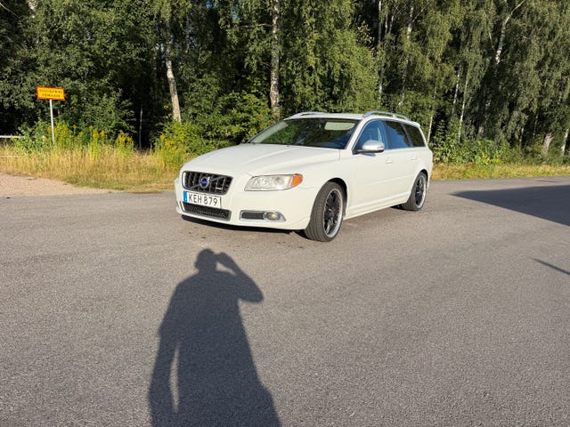 Volvo V70 2011