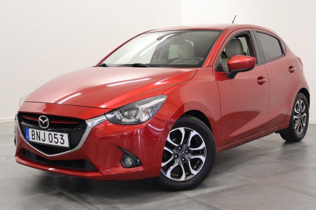 Mazda 2 2015