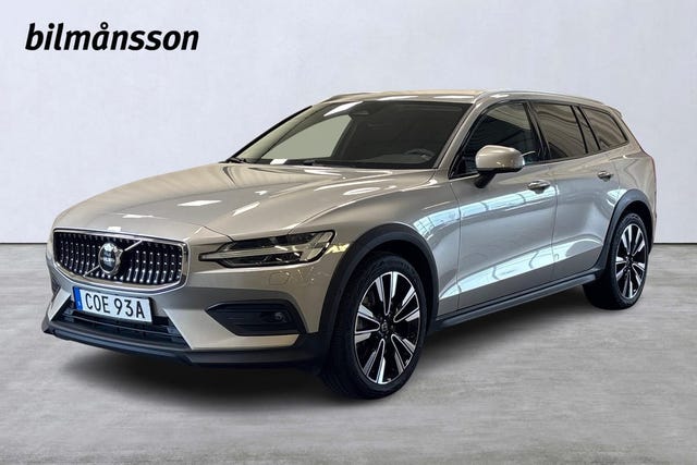 Volvo V60 Cross Country 2024