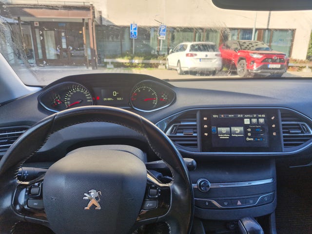 Peugeot 308 SW 2016
