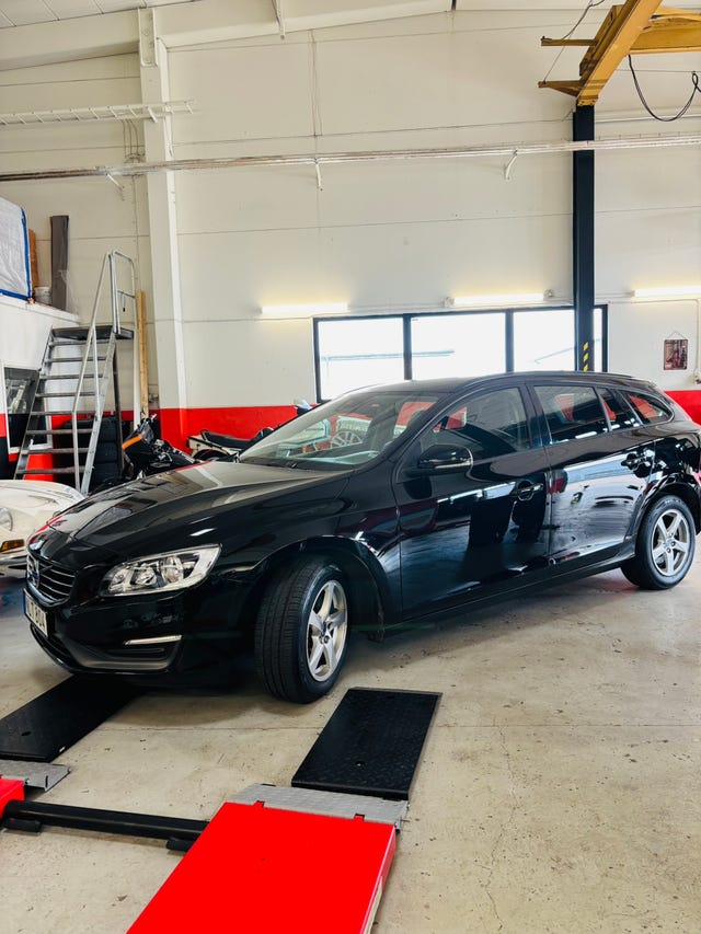 Volvo V60 2015