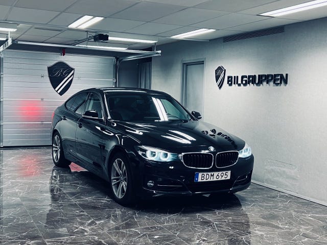 BMW 330i 2019