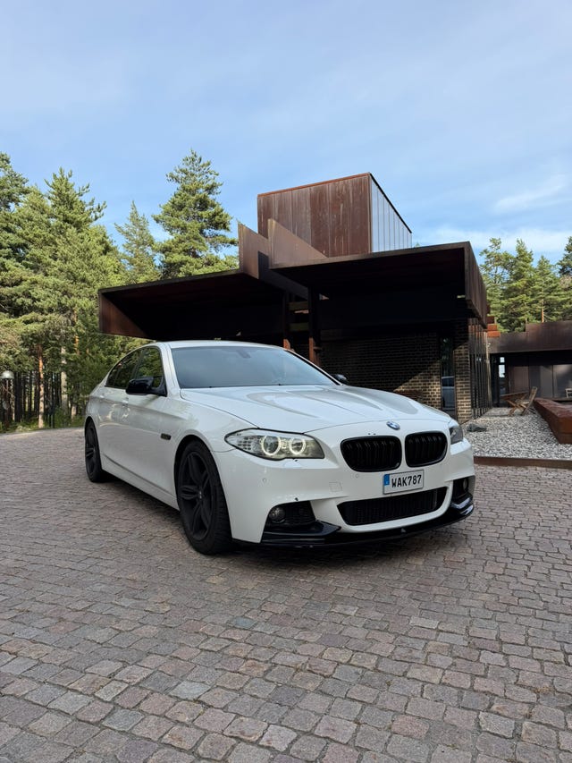 BMW 520d 2011