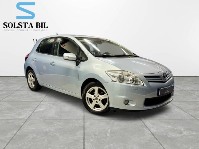 Toyota Auris 2012