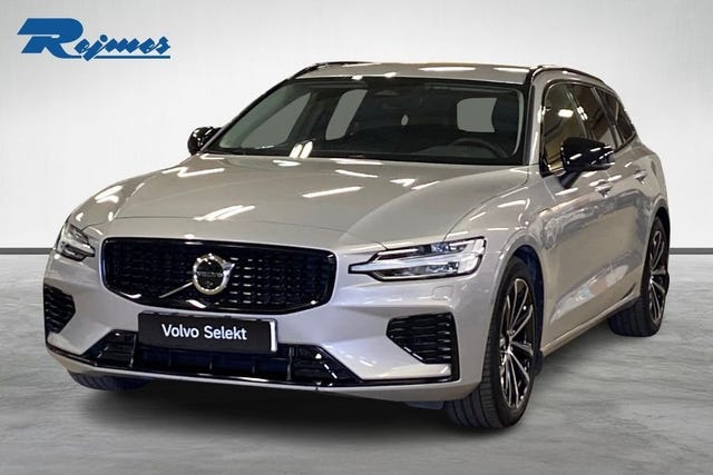Volvo V60 2025