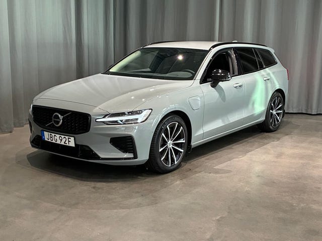 Volvo V60 2025