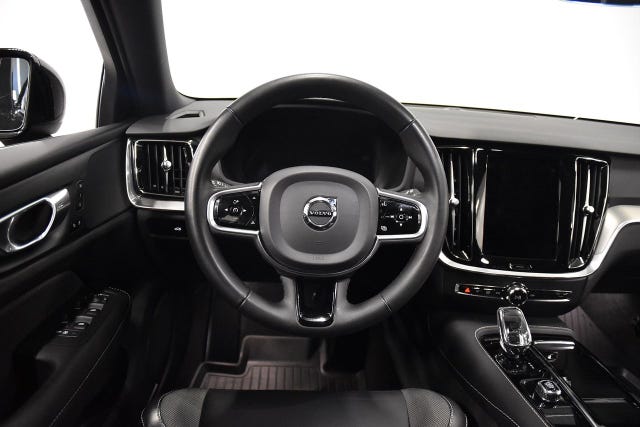 Volvo V60 2023 – bild 2