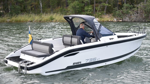 Ryds 735 VI -2021. Mercruiser 4,5 L V6 250 HK. HÖSTREA!