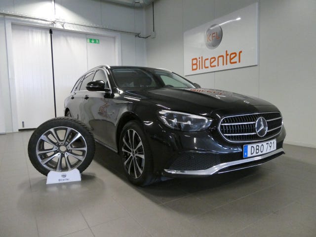 Mercedes-Benz E300 2021