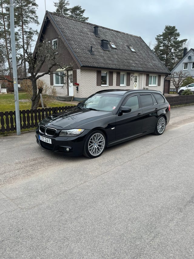 BMW 320d 2011