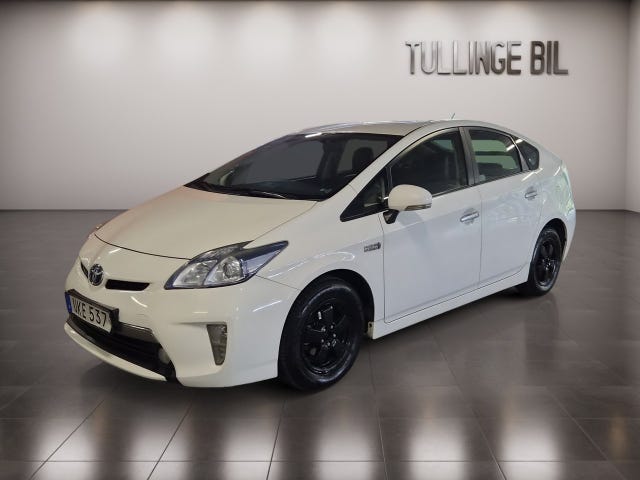 Toyota Prius Plug-in Hybrid 2013