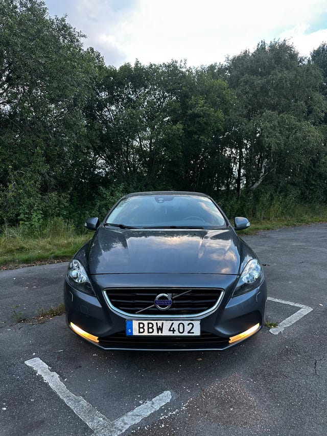 Volvo V40 2014