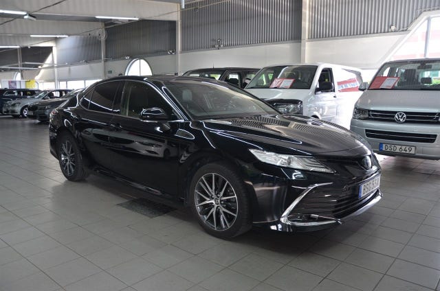 Toyota Camry 2021