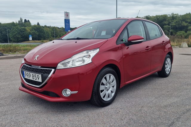 Peugeot 208 2014