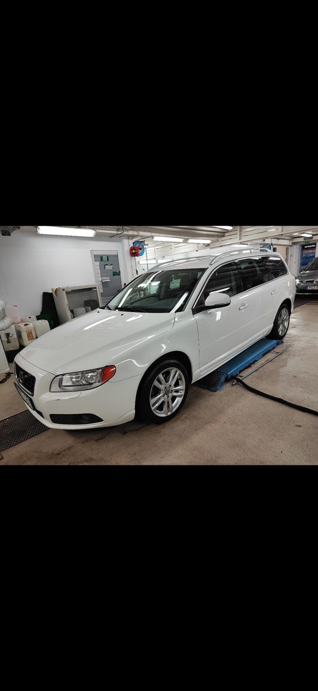 Volvo V70 2012