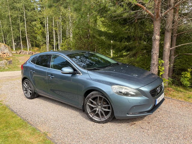 Volvo V40 2013