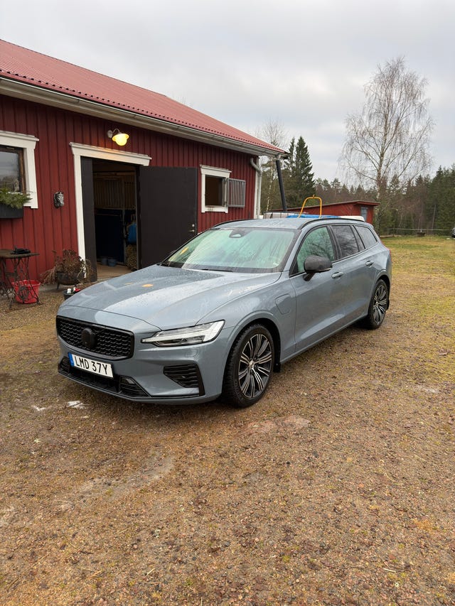 Volvo V60 2023