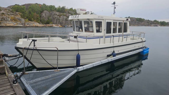 Minor 29 Lc Med Volvo penta D6 310 hk Rak Axel