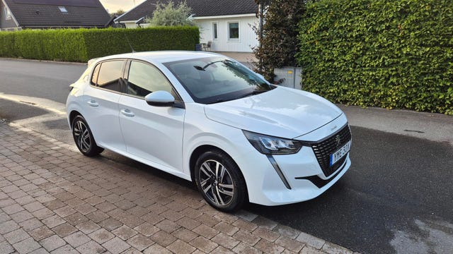 Peugeot 208 2021