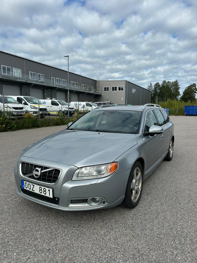 Volvo V70 2012
