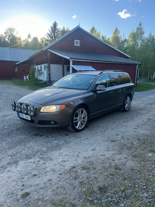 Volvo V70 2010